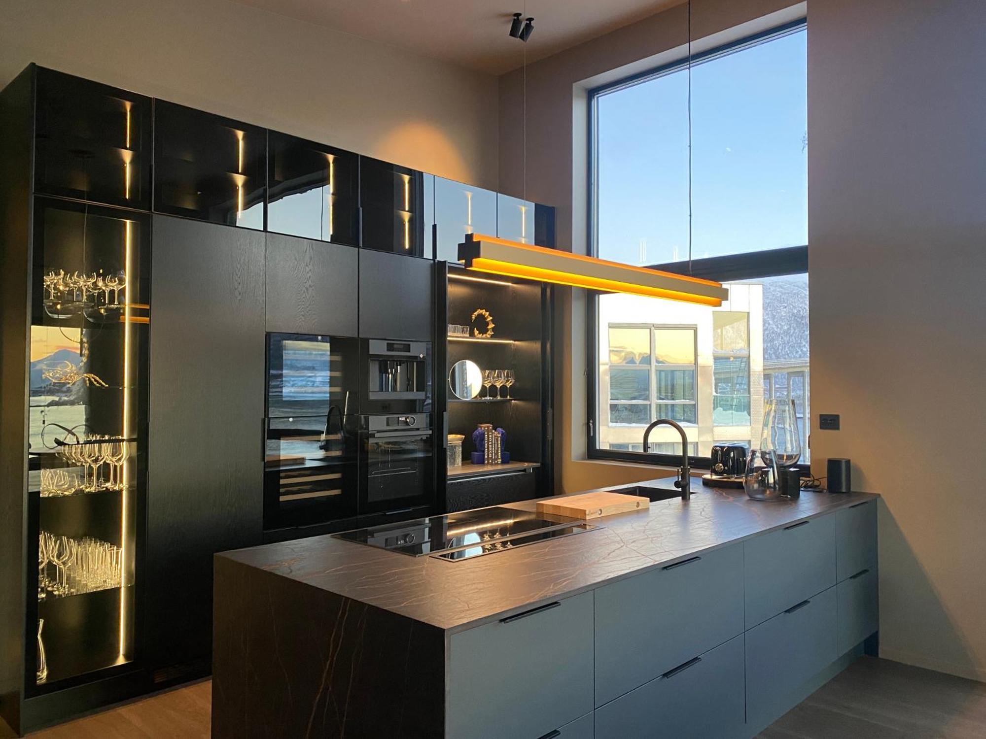 Vindlys Luxury Penthouse Apartment Тромсё Экстерьер фото